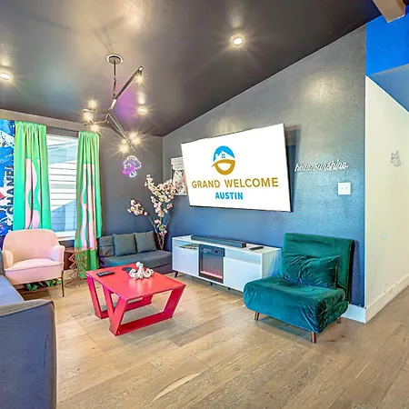 Trendy Stay For 12 With Hot Tub Mins To Dt 6Th St